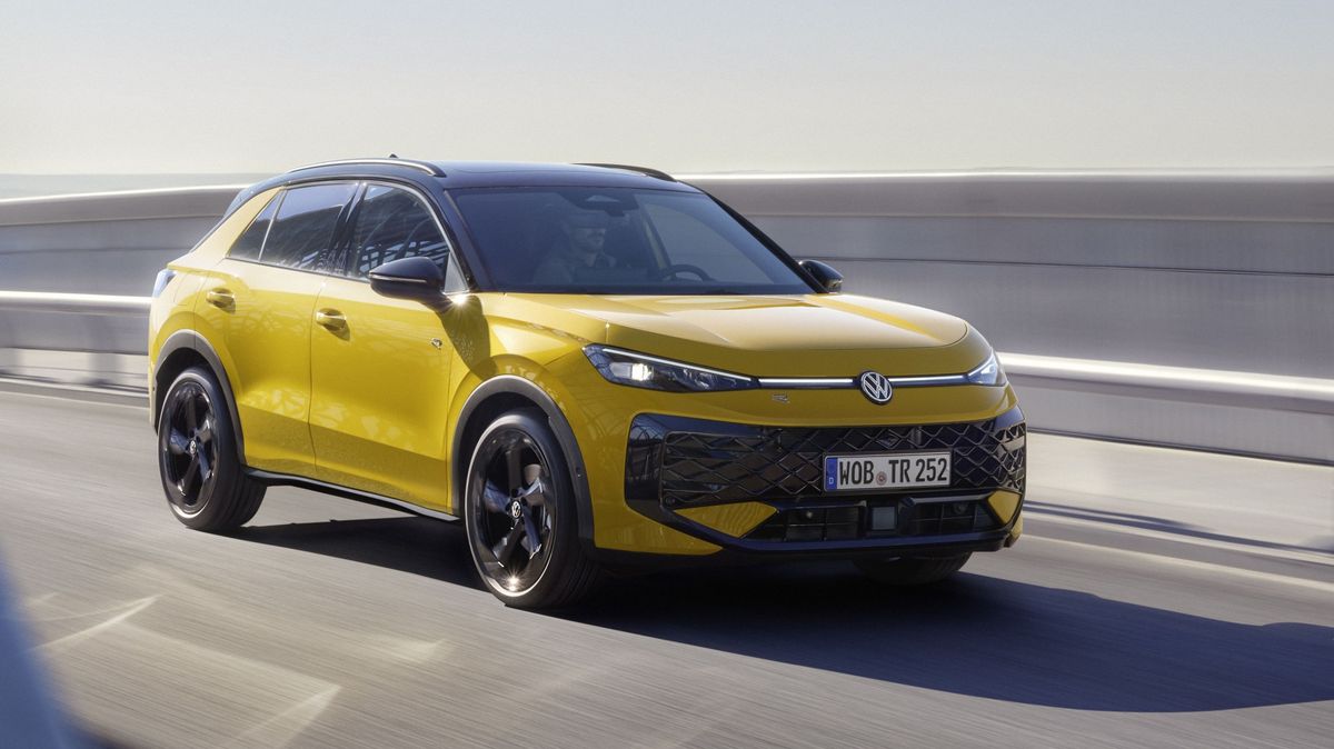 Nejparádnější VW dneška? Nový T-Roc přijíždí s českými cenami, to nejlepší přiveze později